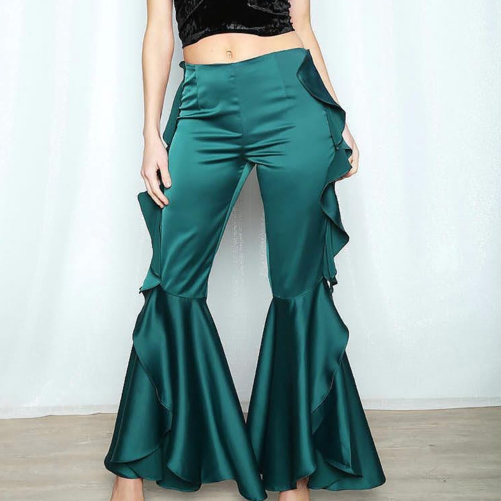 Satin-like RUFFLE PANTS